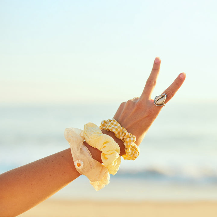 Limited Edition Scrunchie 3-Pack with Revitalizing 3 in 1 Leave In